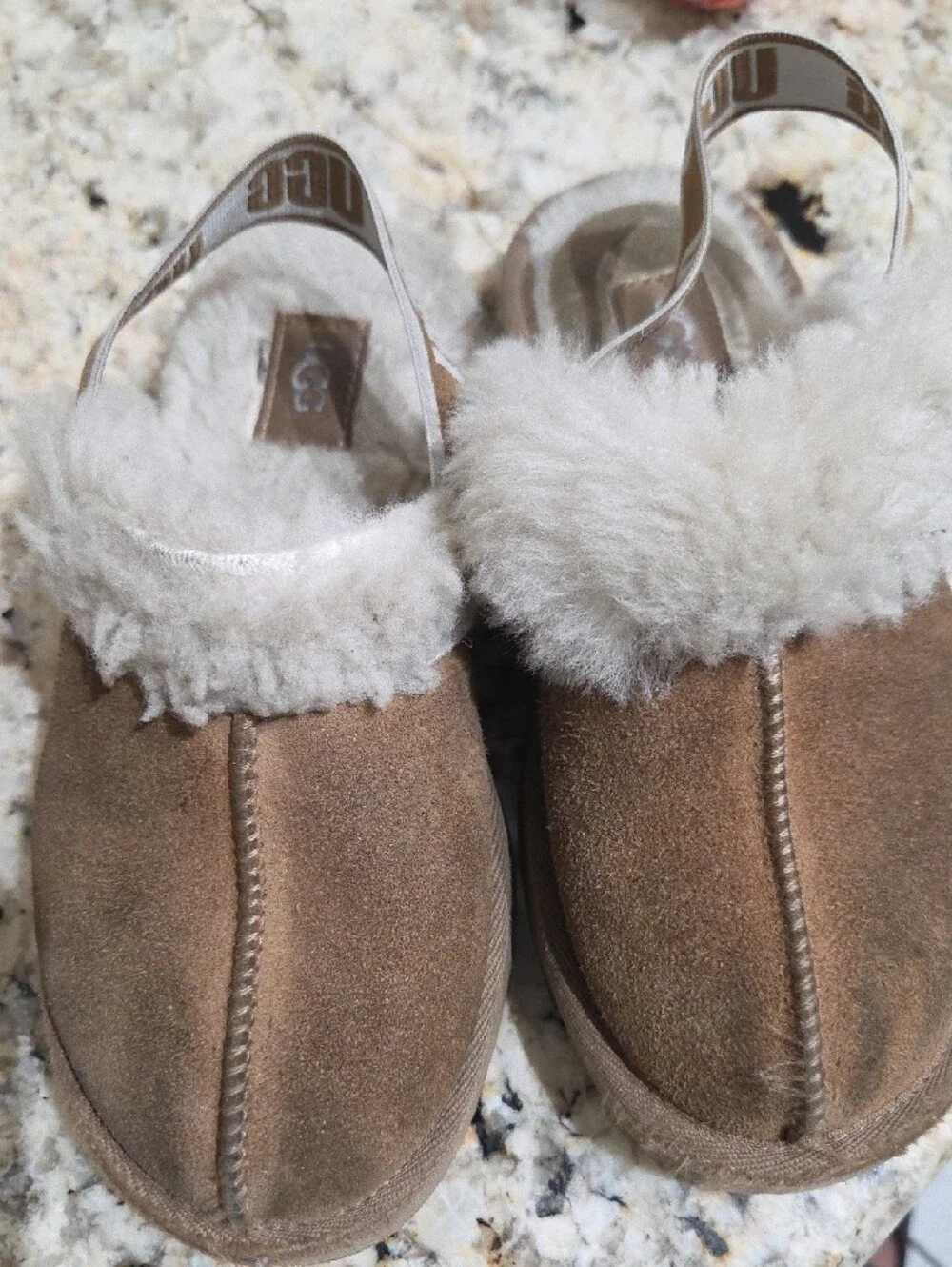 UGG chestnut brown